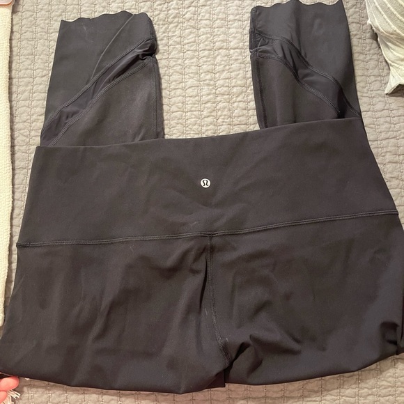 lululemon wunder under scallop leggings - Picture 2 of 3
